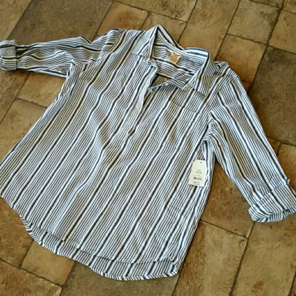 Half button up top